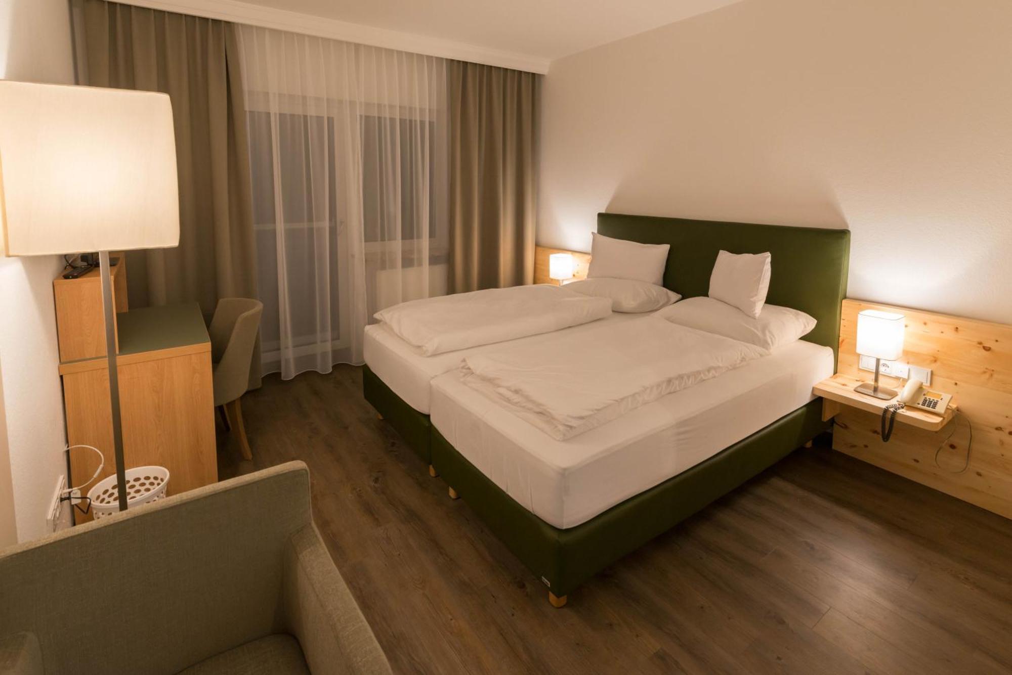Hotel Gruenes Tuerl バート・シャラーバッハ エクステリア 写真