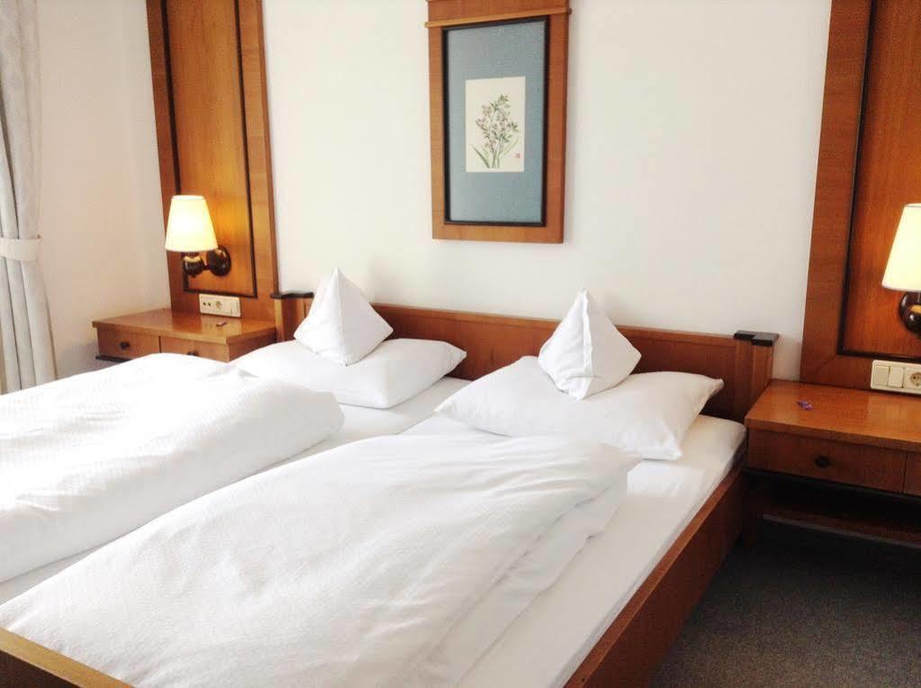 Hotel Gruenes Tuerl バート・シャラーバッハ エクステリア 写真